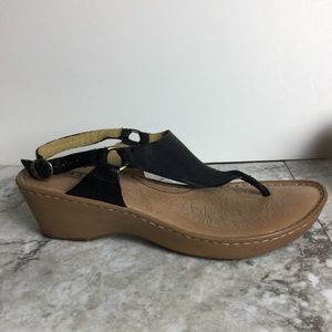 Born Black Leather Platform Sandals Sz 9M